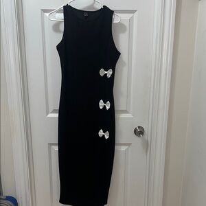 SHEIN Black Sleeveless Midi Dress with White Bow Details